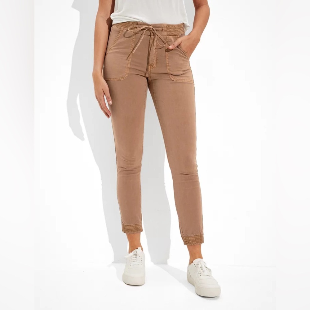 American Eagle High Waisted Jegging Brown Tan Joggers Drawstring and Elastic